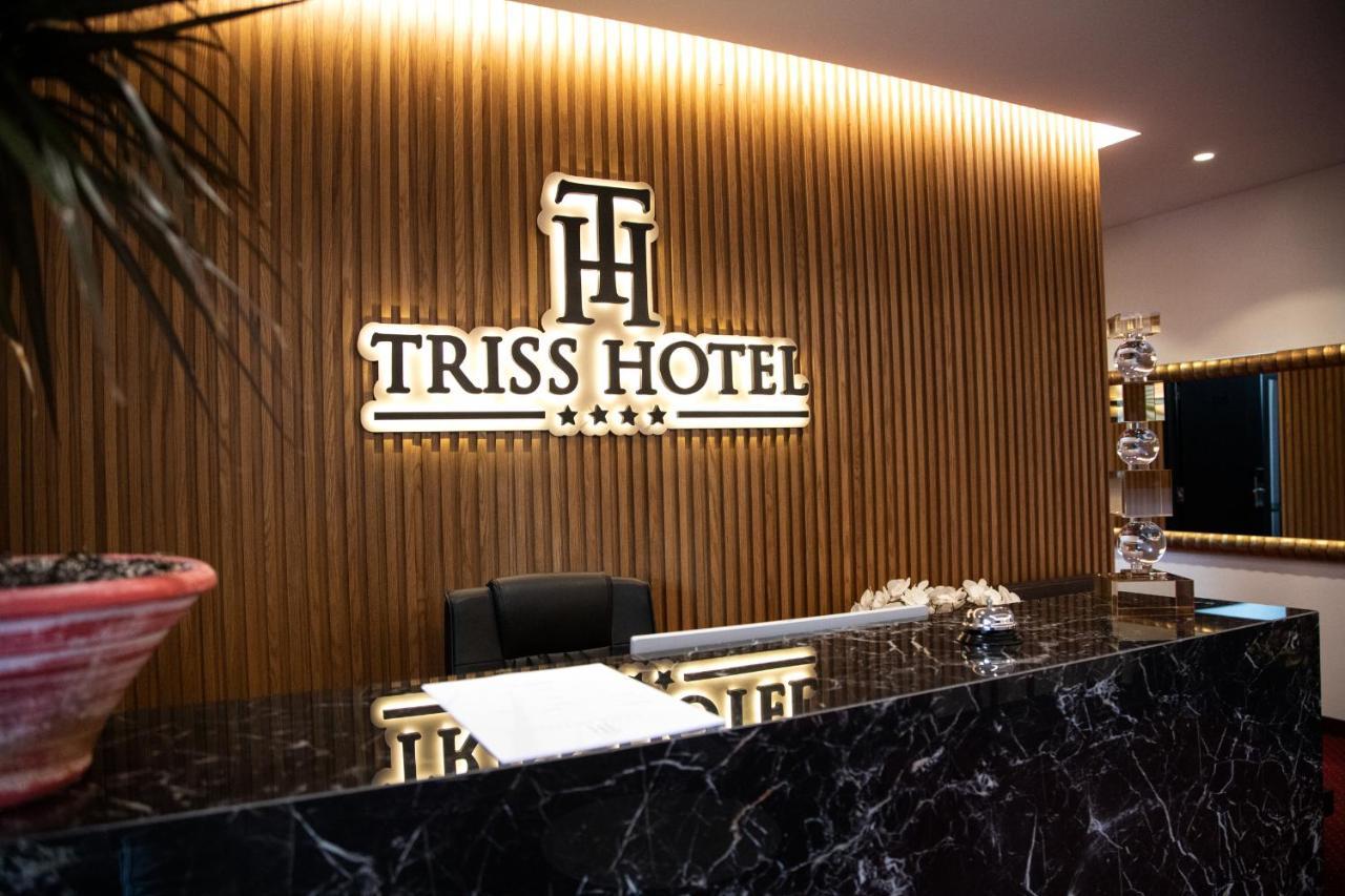 Triss Hotel ティラナ エクステリア 写真