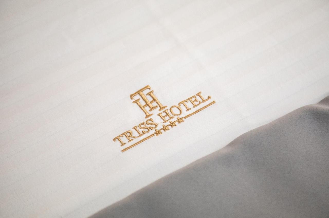 Triss Hotel ティラナ エクステリア 写真